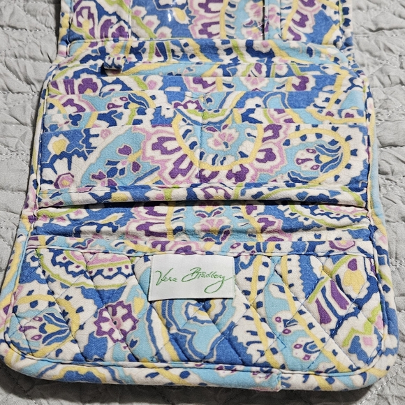 Quilted Patterned Clutch - Picture 3 of 7